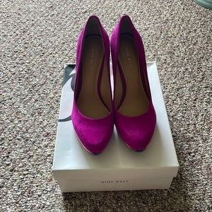 Nine West pump